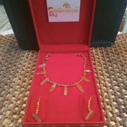 Carlenian CRYSTAL Necklace with Earrings