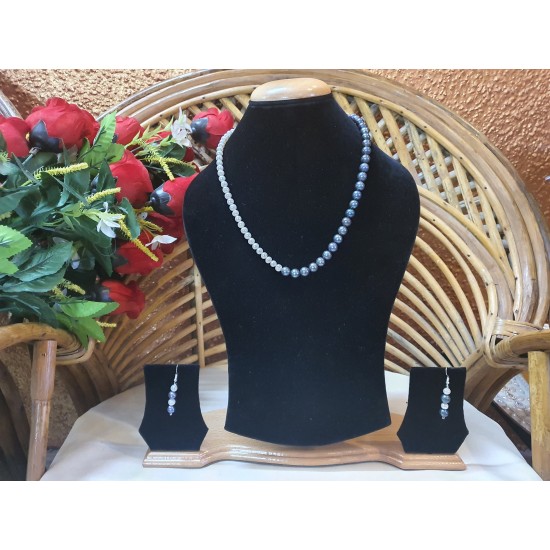 White Pearl with Black Pearl Necklace with Earrings